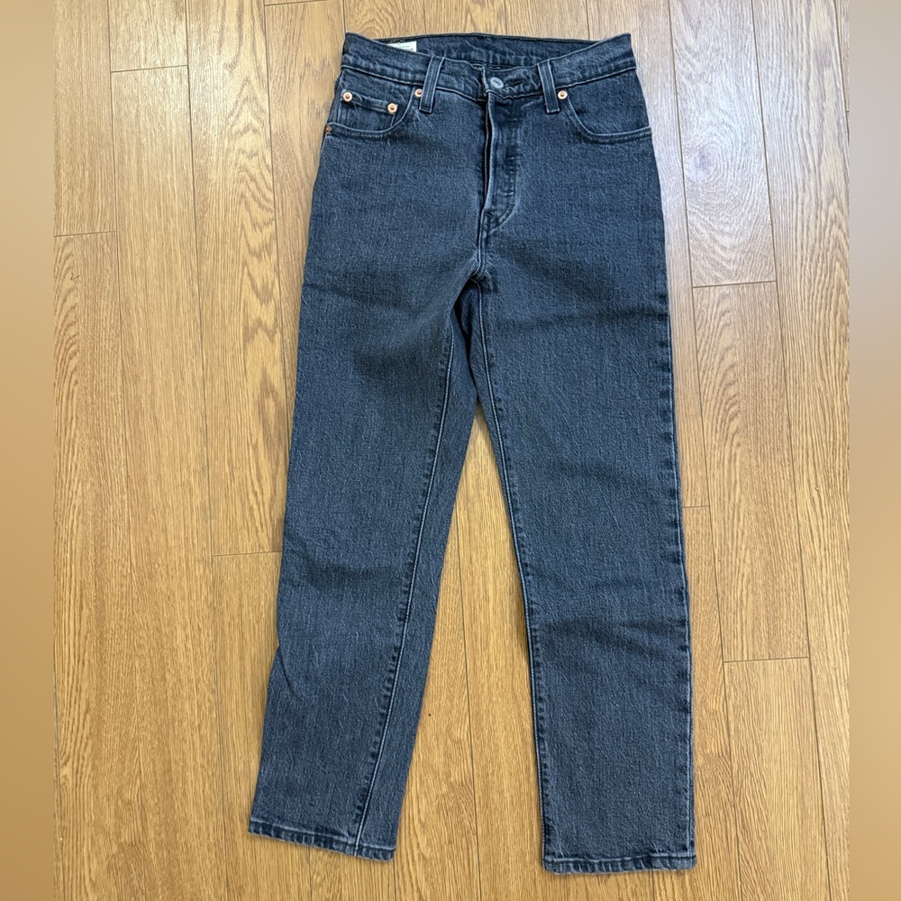 Levi’s 501 Women’s Original Cropped Jeans